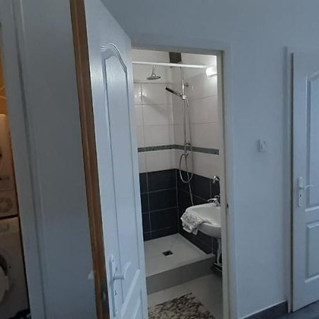 Panel Hause Kazincbarcika Lejlighed Eksteriør billede